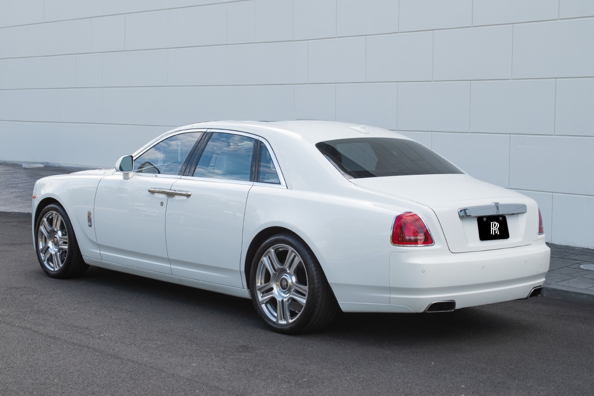 Used 2015 Rolls-Royce Ghost Base with VIN SCA664S58FUX53163 for sale in Jericho, NY