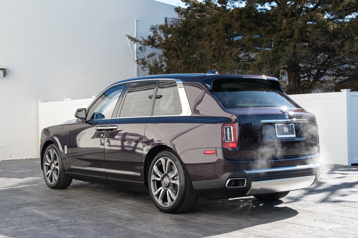 Used 2024 Rolls-Royce Cullinan Base with VIN SLATV4C0XRU223273 for sale in Jericho, NY