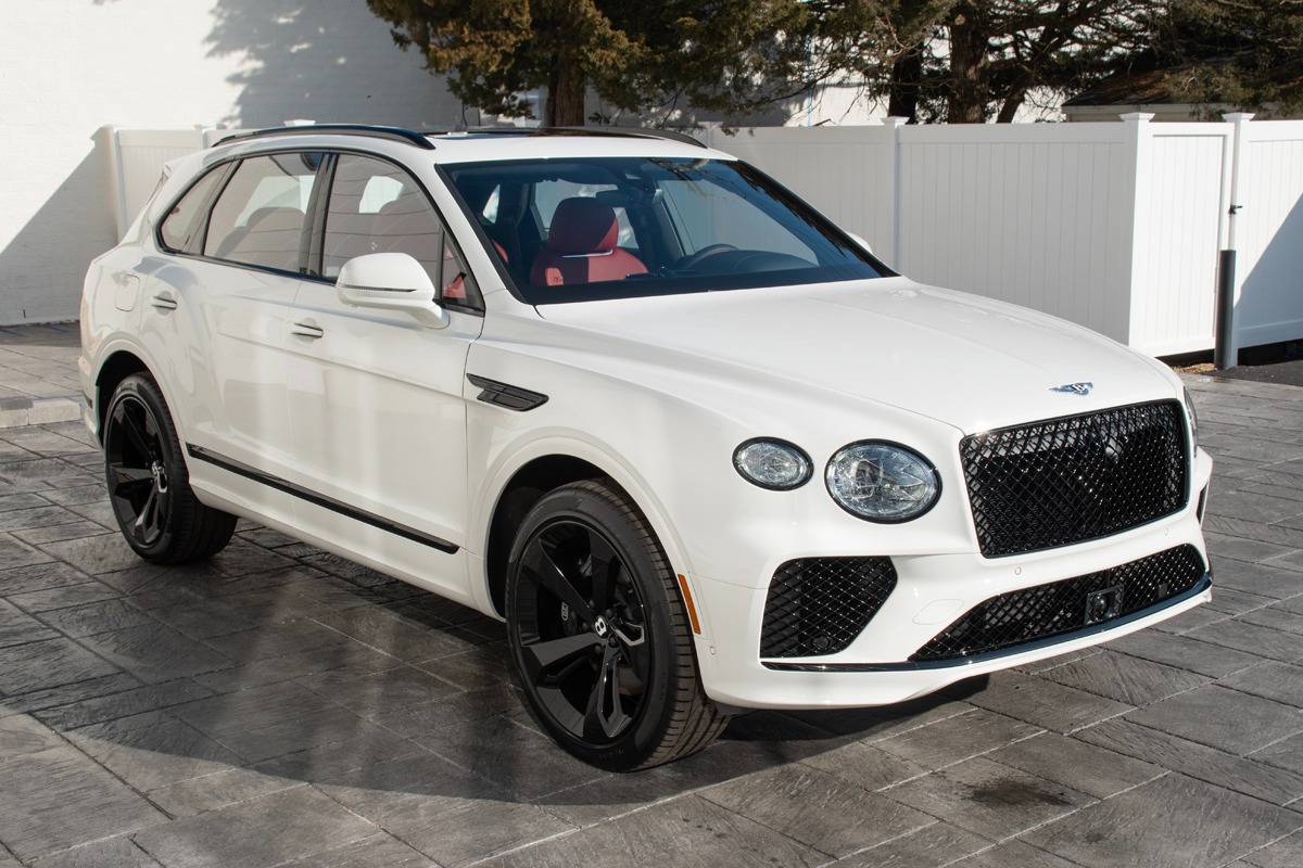 Used 2024 Bentley Bentayga V8 For Sale ($194,900) | Lamborghini 